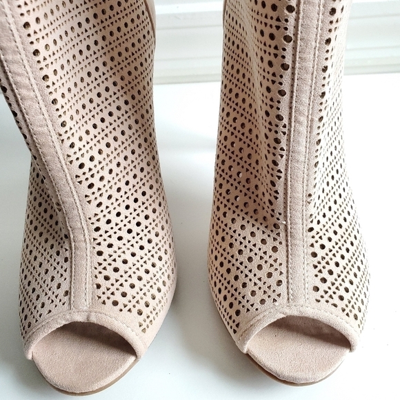 Chinese Laundry Open Toe Suede Blush Booties/Heels Size 7.5(38) - Picture 7 of 14